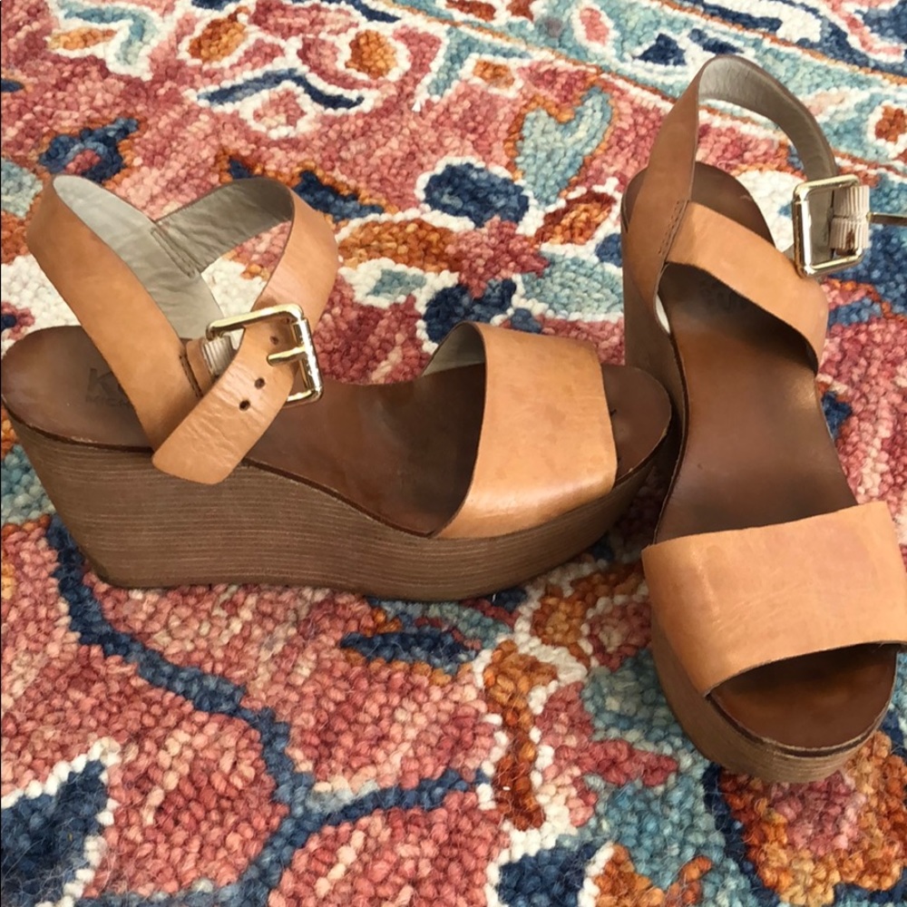 Causal Heels - Picture 2 of 3
